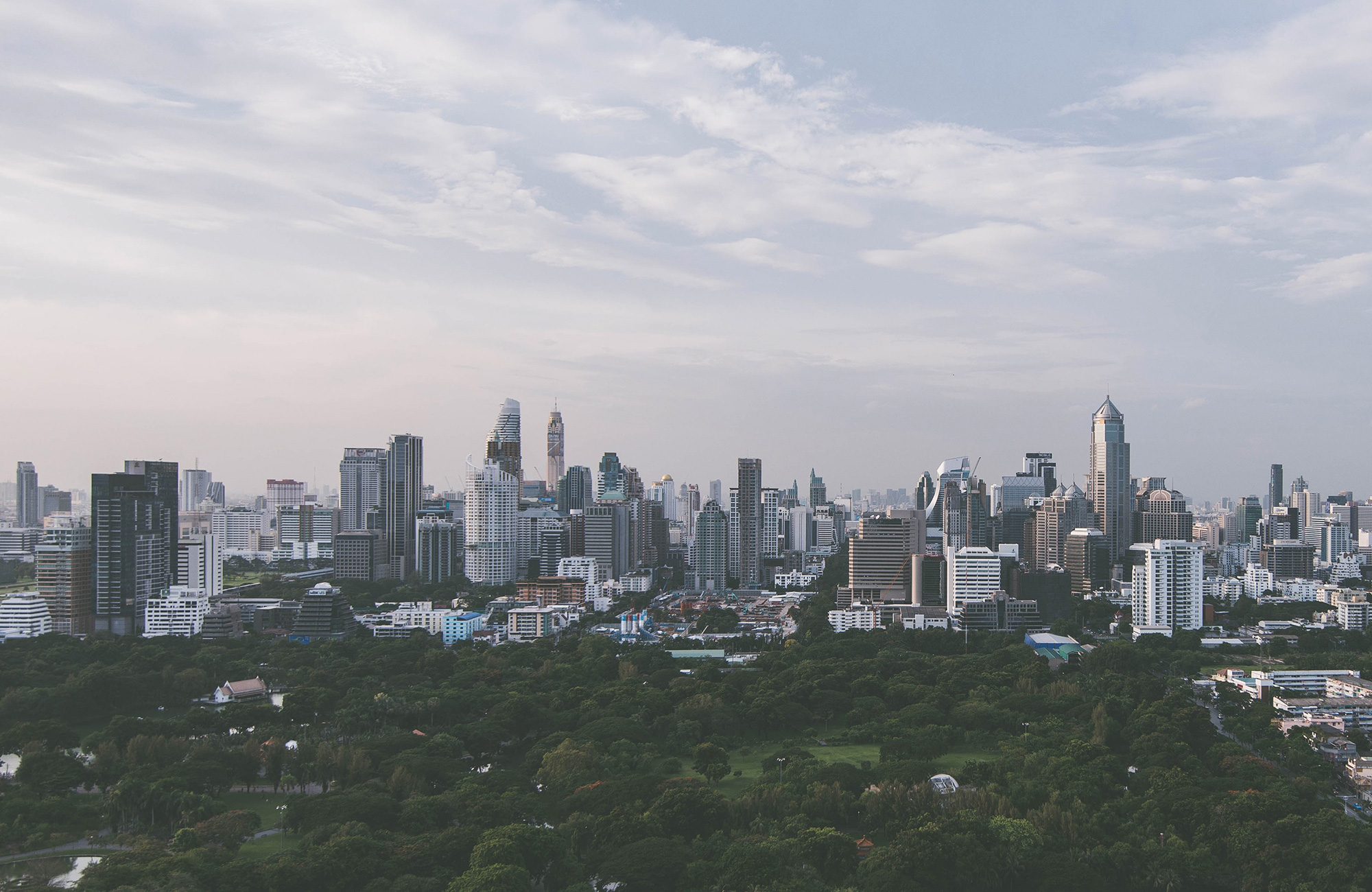 Bekijk de skyline van Bangkok tijdens je overstap