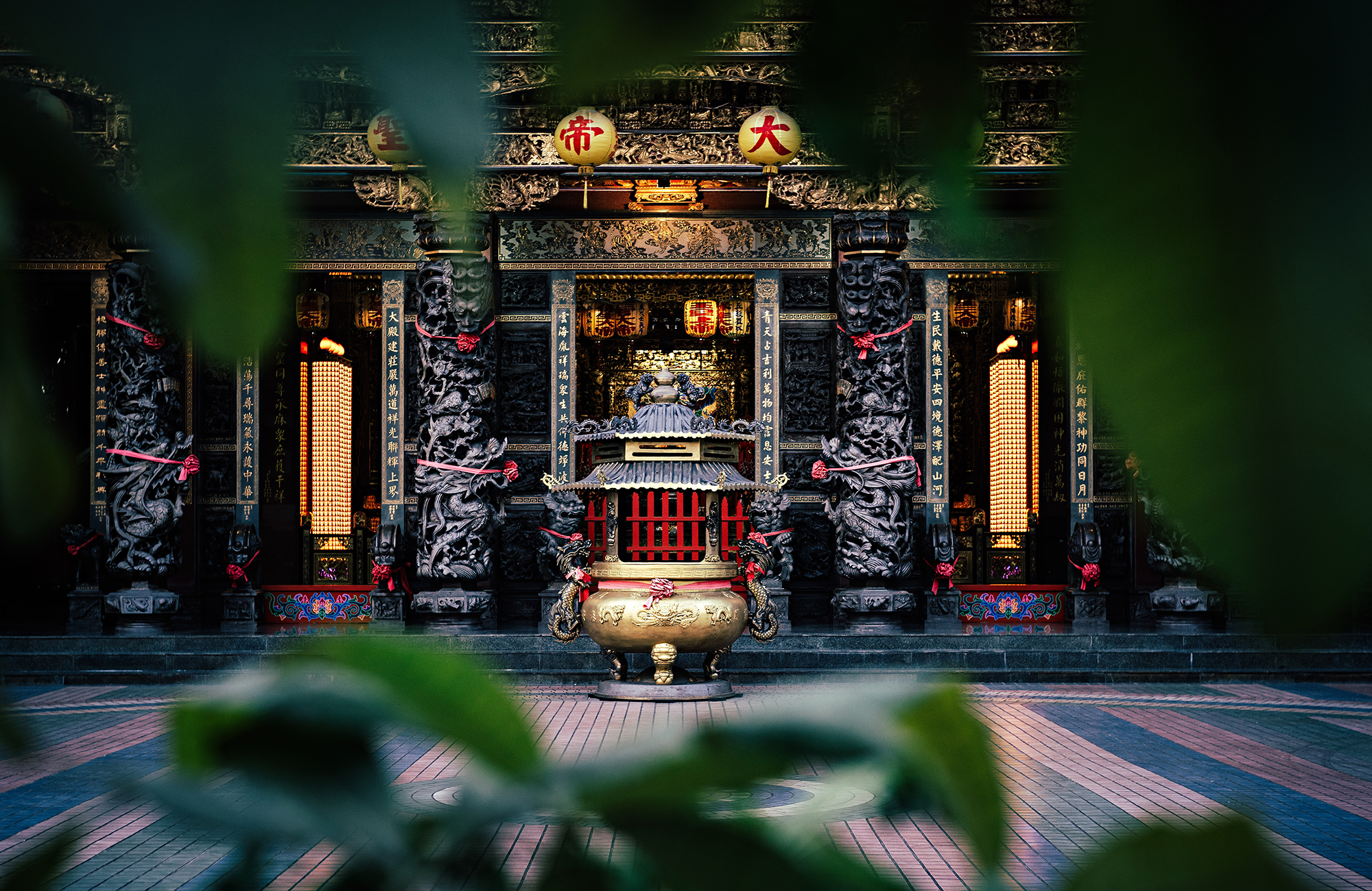 asia-temple-with-leaves-cover