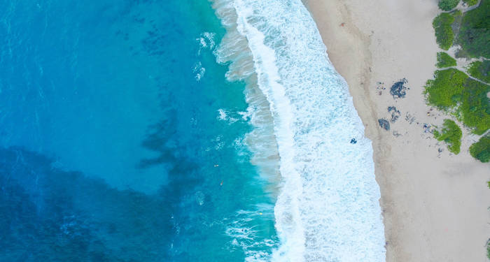 Luchtfoto van het strand van Hawaii | KILROY