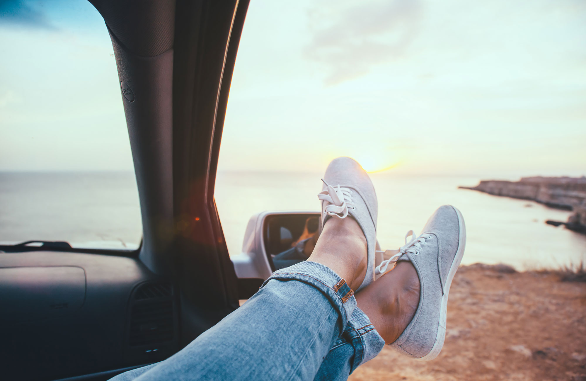 roadtrip-resting-girl-feet-cover