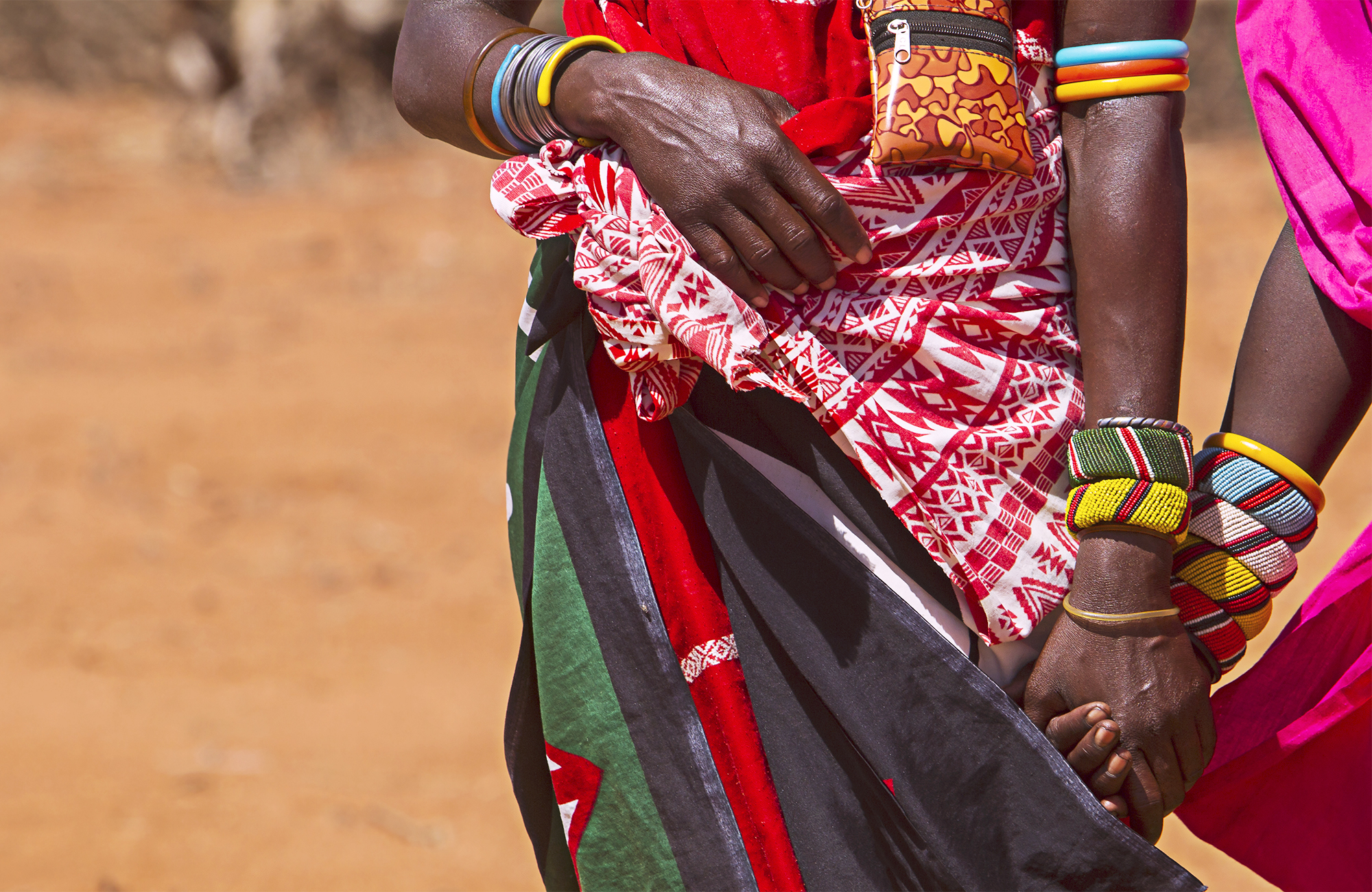 Kleurrijke kleding | Rondreis Kenia | KILROY