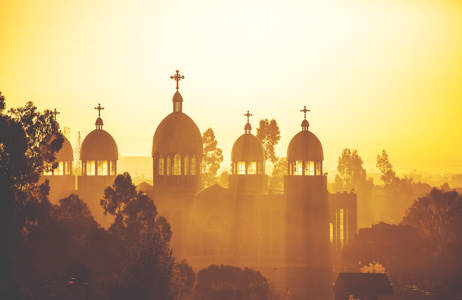 Kerk op de zonsondergang in Ethiopië | Beste reistijd november | Beste bestemmingen november | Reiskalender | KILROY
