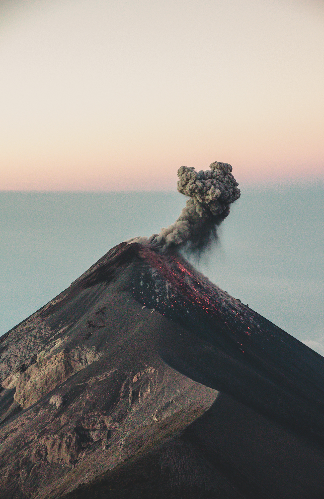 Vulkaan Fuego | Backpacken Mexico, Guatemala & Belize | KILROY