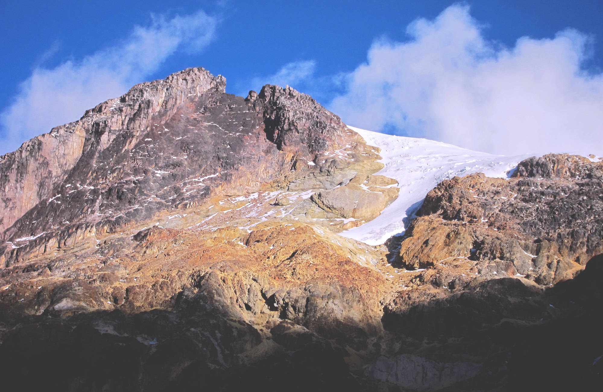 Vulkaan in nationaal park Los Nevados | Beste reistijd maart | Beste bestemmingen maart | Reiskalender | KILROY