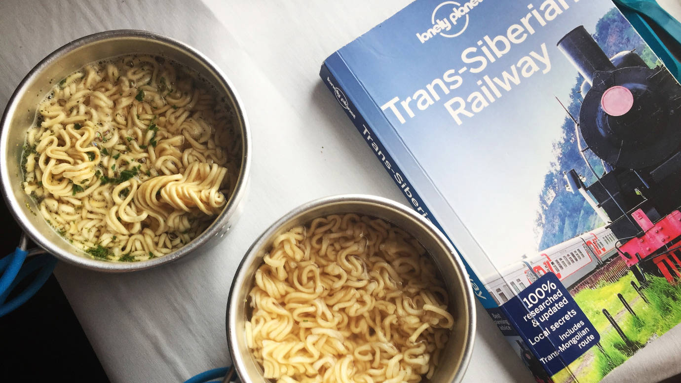 Noodles met reisgids | Trans-Siberië Express | Van Sint Petersburg naar Vladivostok | KILROY