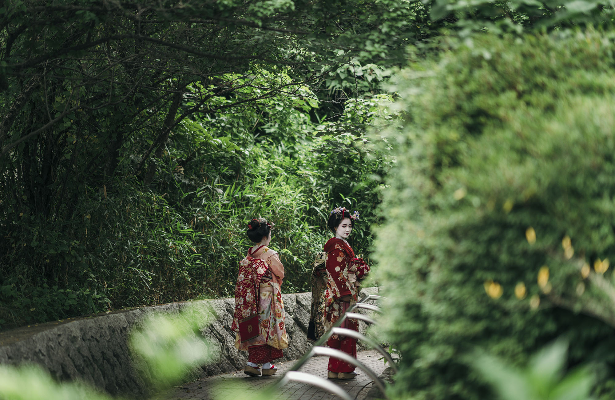 Geisha's in park in Kyoto | Reizen 2020 | Beste bestemmingen 2020 | KILROY