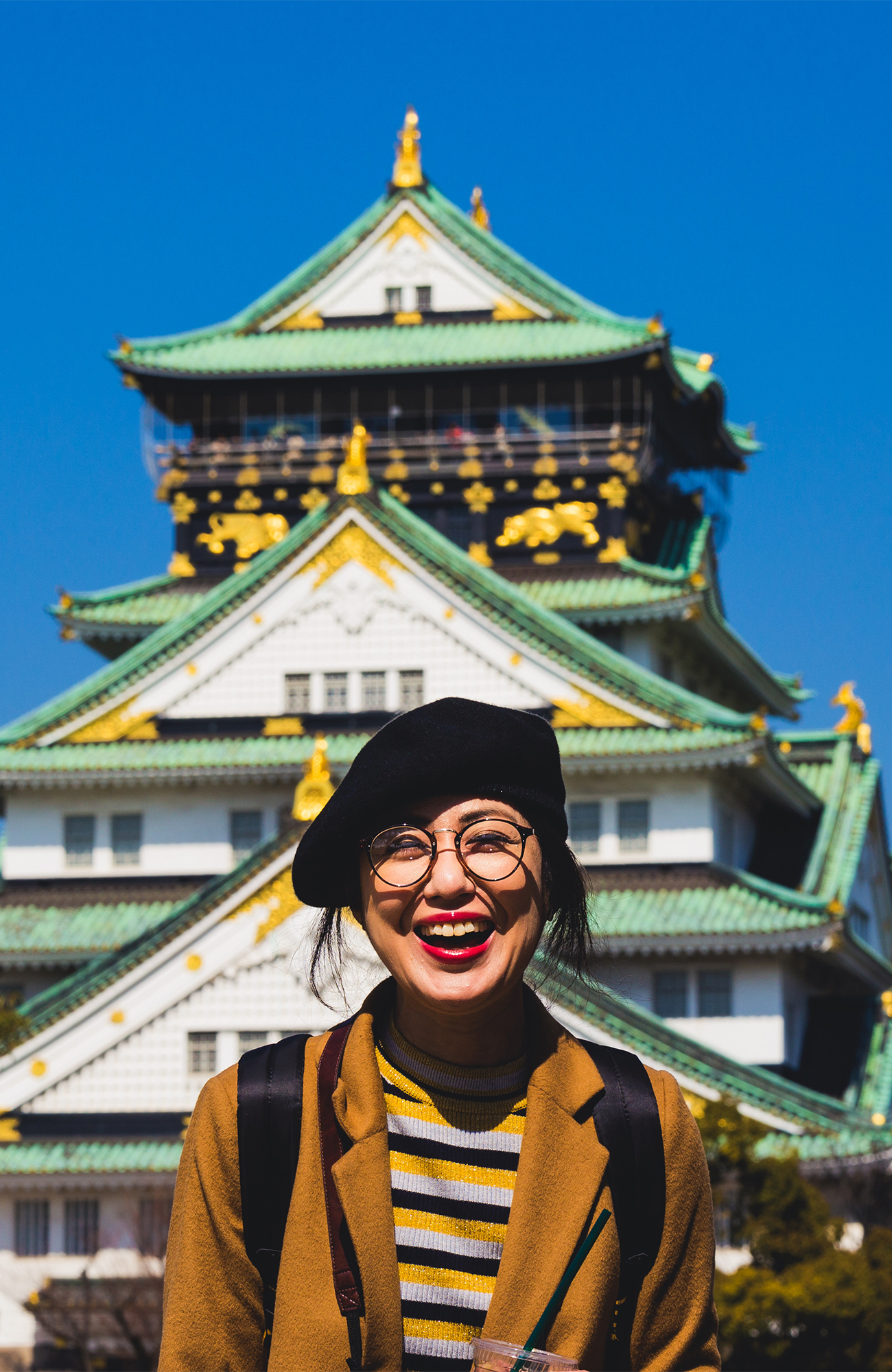 osaka-japan-castle-girl-smiling-sidebar