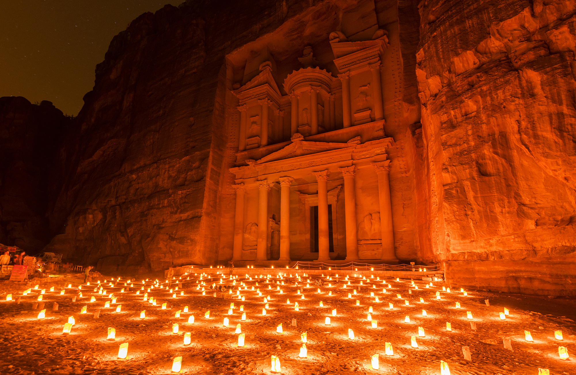 Lichtjes bij Petra, Jordanië | Reizen naar KILROY