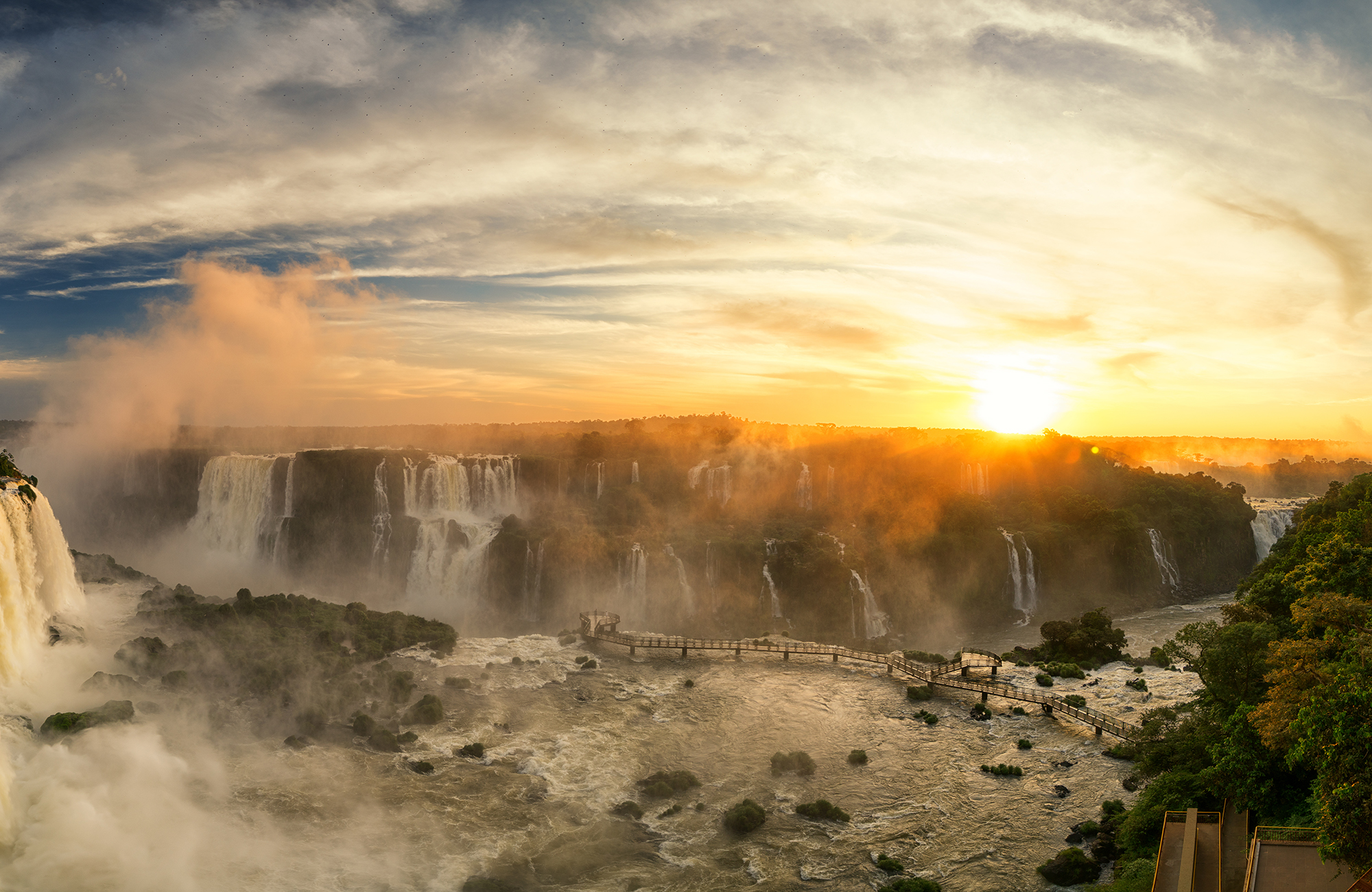 Zonsondergang bij Iguazu watervallen | Backpacken Argentinië | KILROY
