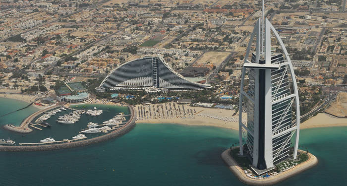 Kustlijn van Dubai gezien vanuit de lucht | Ontdek Dubai met KILROY