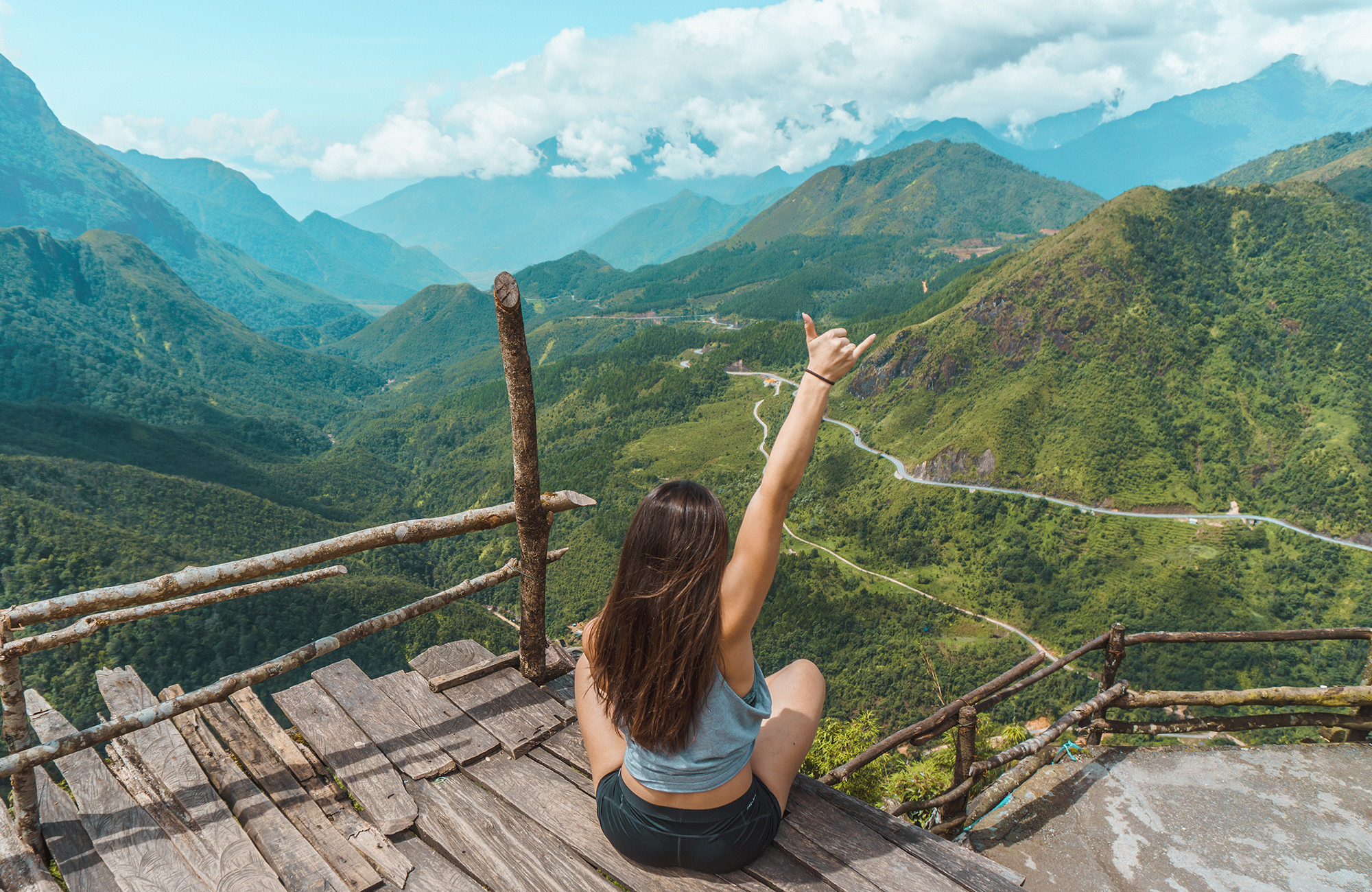 Meisje op een berg in Sapa in Vietnam