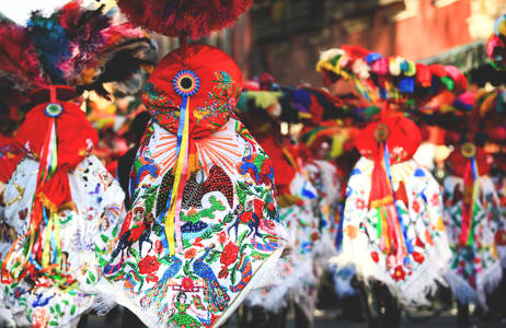 Traditionele Mexicaanse kleding | Beste reistijd december | Beste bestemmingen december | Reiskalender | KILROY