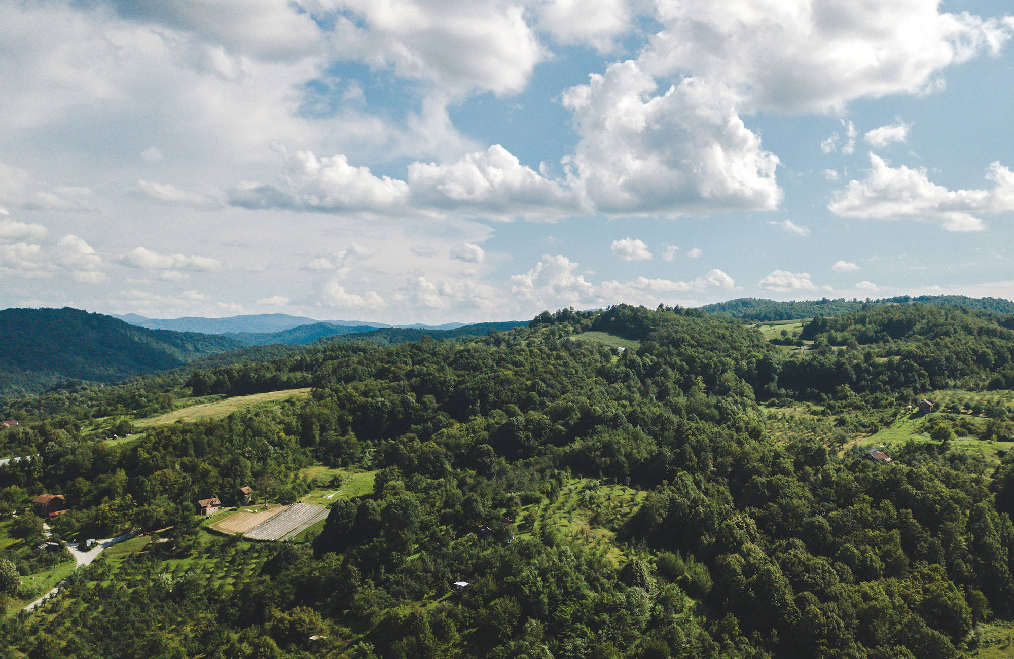 Uitzicht over groene heuvels | Reizen naar Bosnië en Herzegovina | KILROY