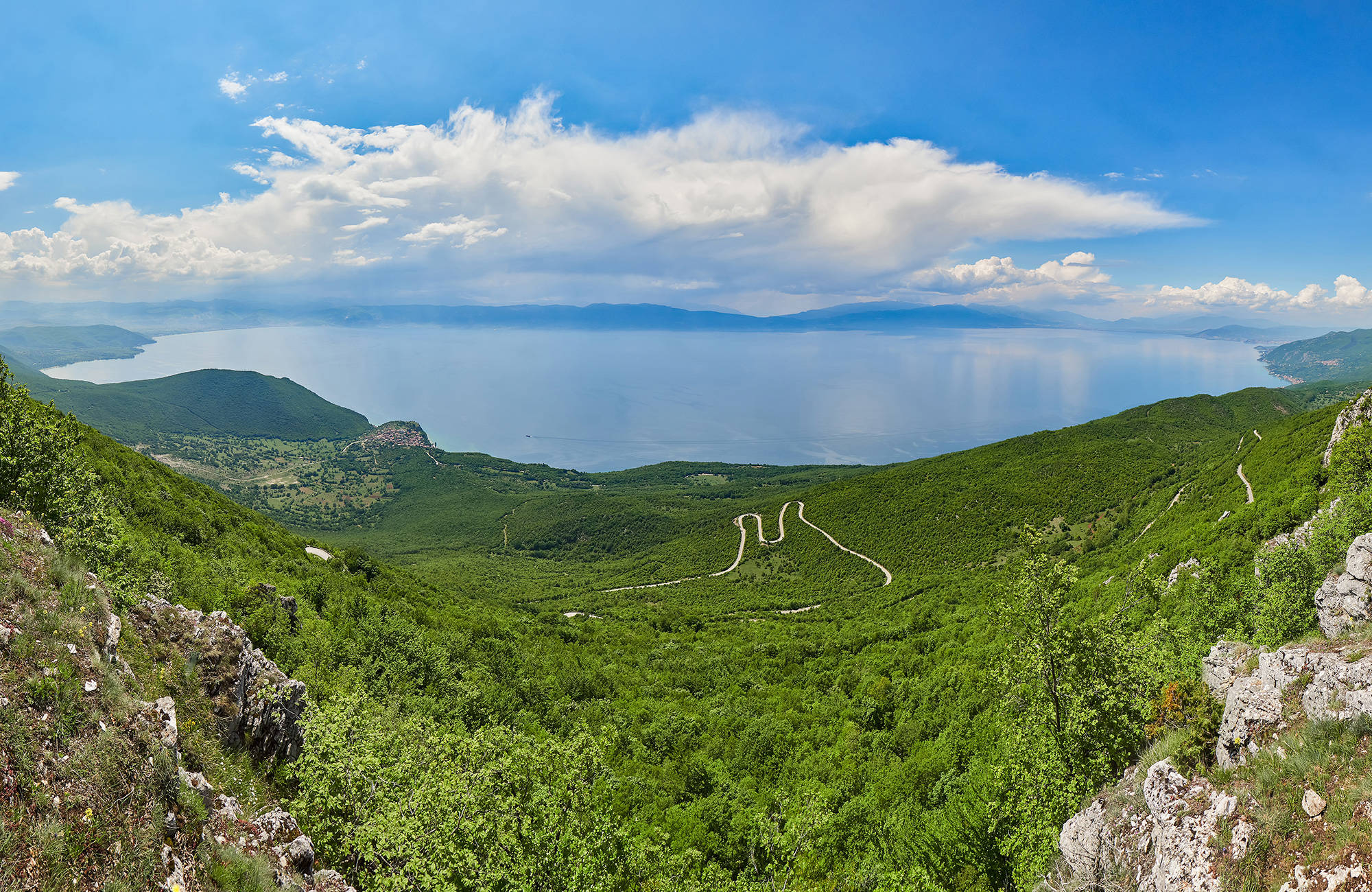 Uitzicht op Lake Ohrid | Reizen naar Noord-Macedonië | KILROY