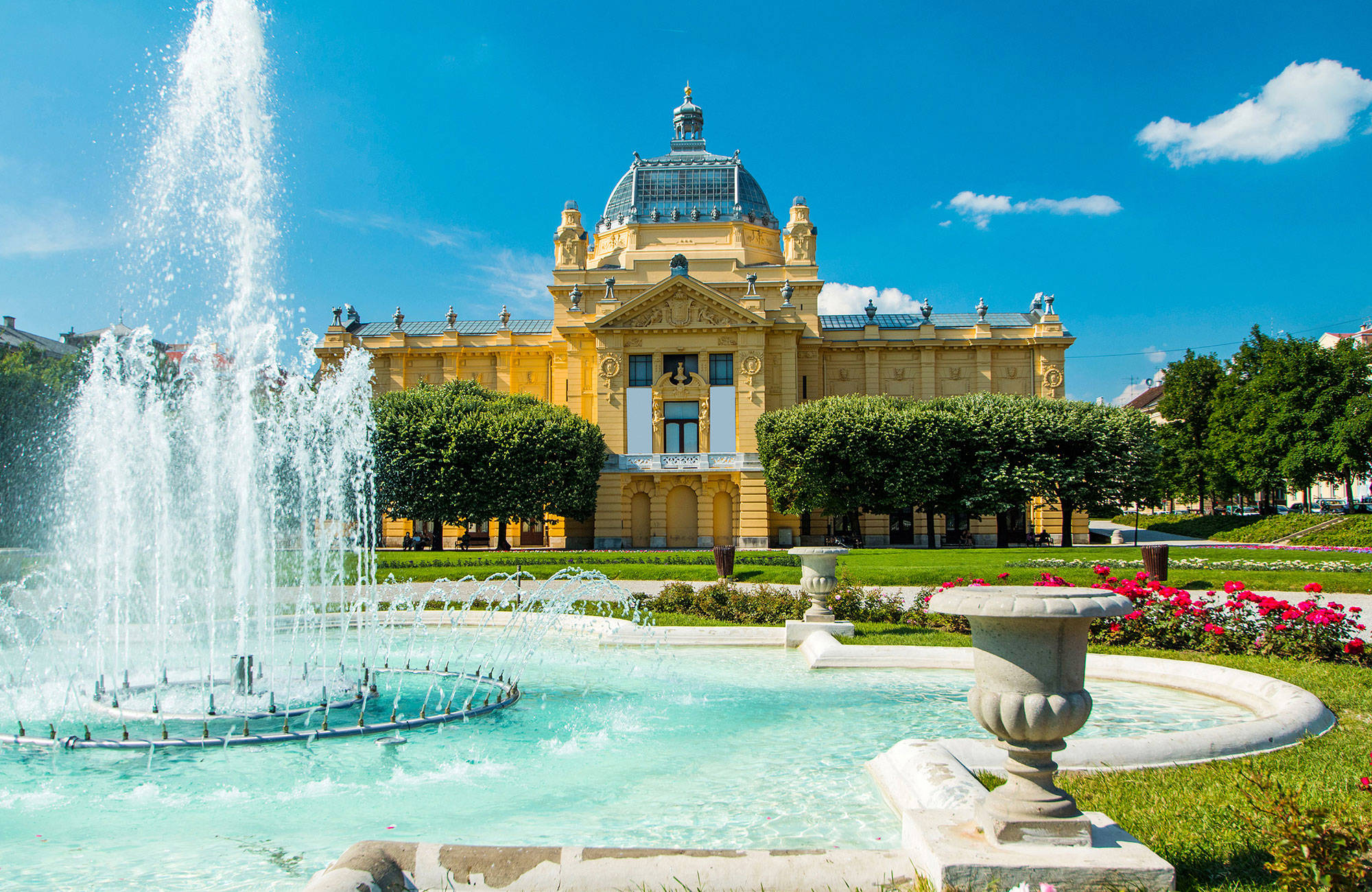 Kunstpaviljoen met fontein | Reizen naar Zagreb | KILROY