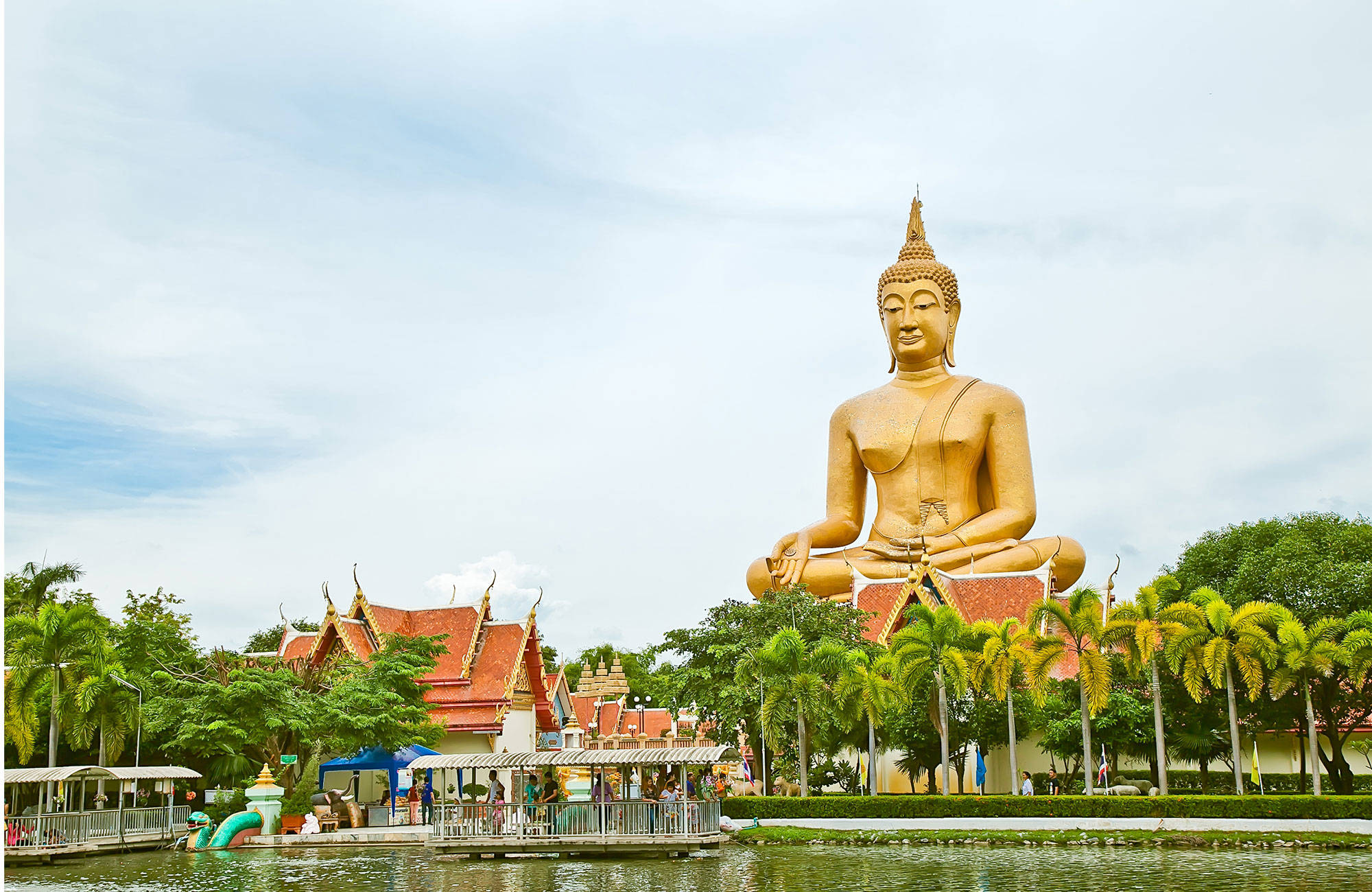 Kæmpe Buddha statue i Thailand | KILROY