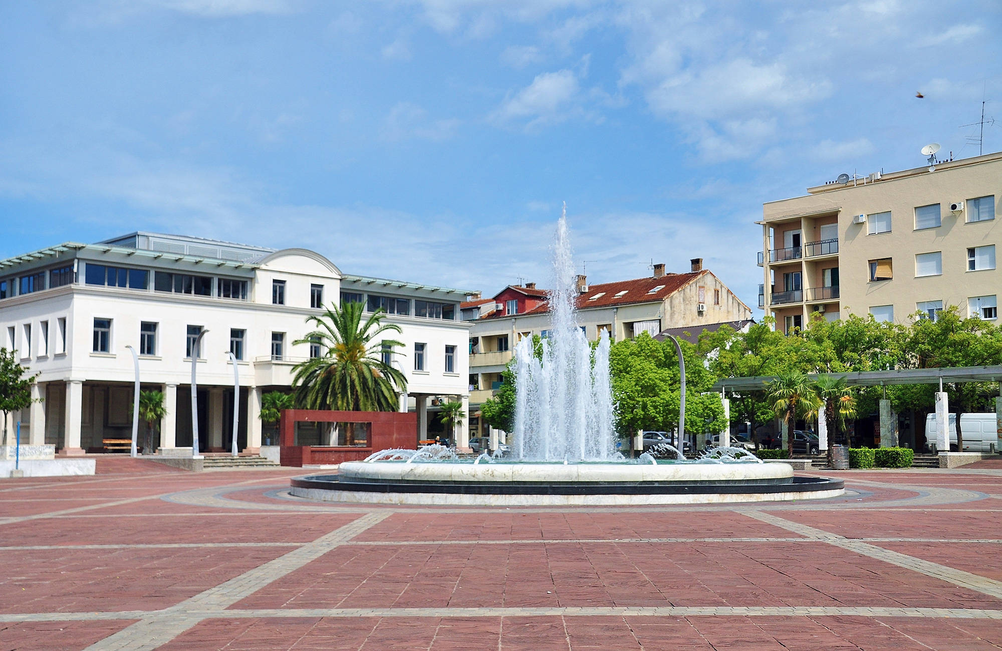 Plein van de onafhankelijkheid in Podgorica | Reizen naar Podgorica | KILROY