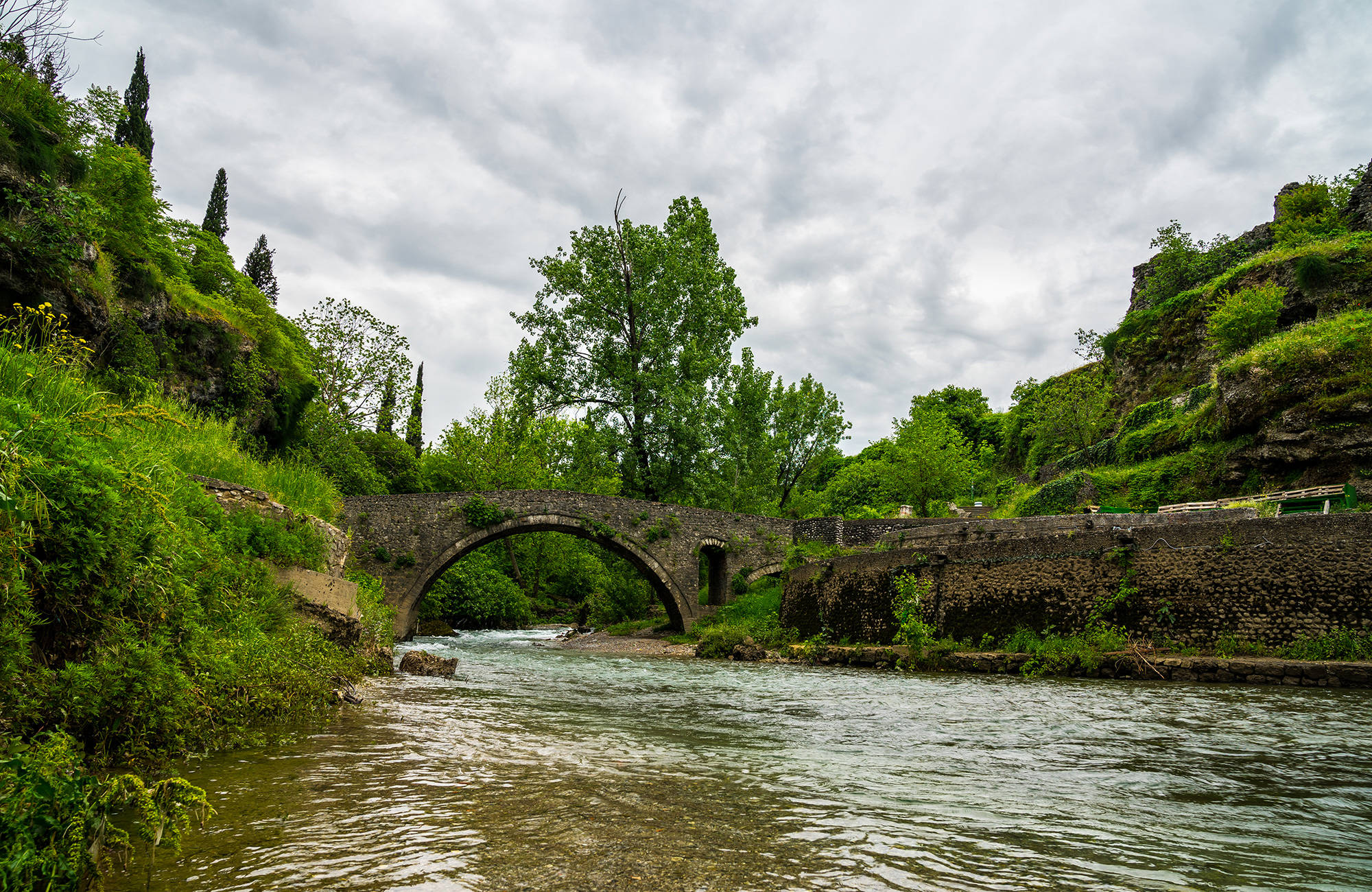 Brug over de rivier | Reizen naar Podgorica | KILROY