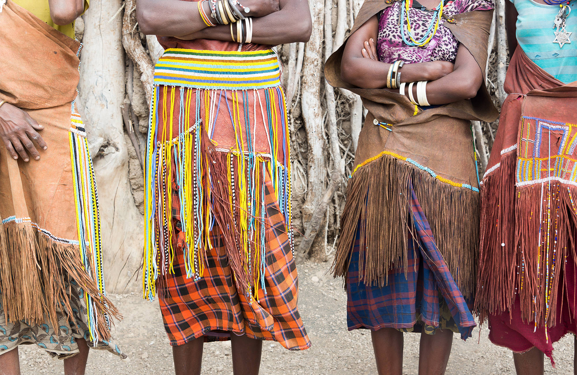Locals in Afrikaanse klederdracht in Kenia | Beste reistijd augustus | Beste bestemmingen augustus | Reiskalender | KILROY