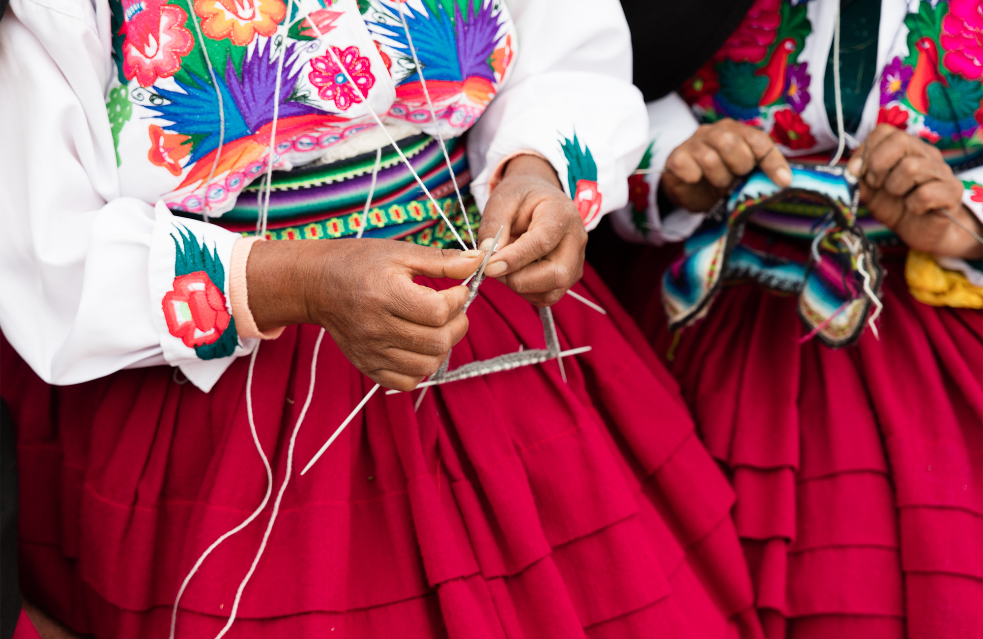 Twee vrouwen in Titicaca | Rondreizen Peru | KILROY