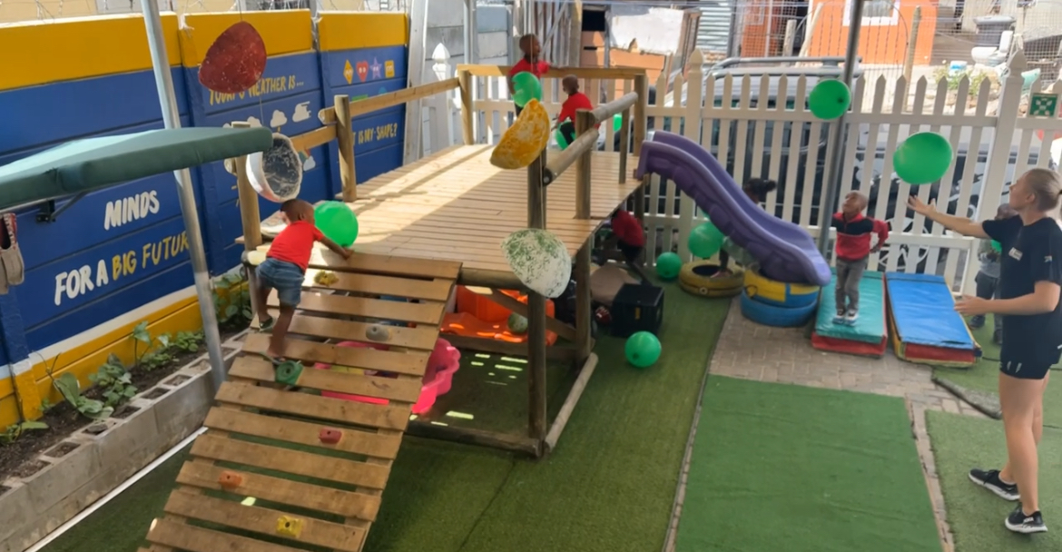 Educare Footsteps Kinderen 5