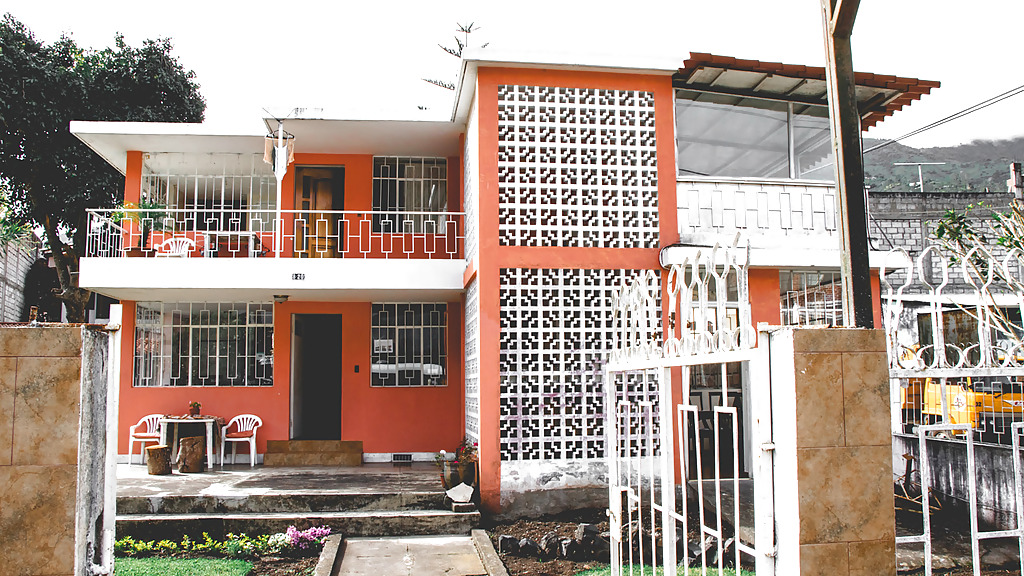 banos_spanishschool_1280x720