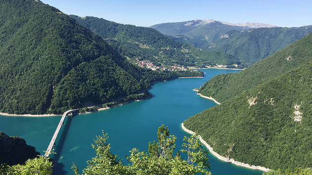 piva-lake-view-on-bridge-from-_1280x720_for_navi_web