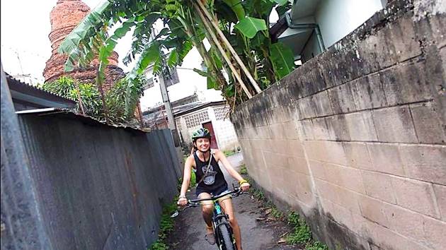 chiang-mai-old-city-by-bike-1