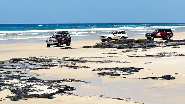 experience_fraser_island_4wd_tour_1280x720_for_navi_web