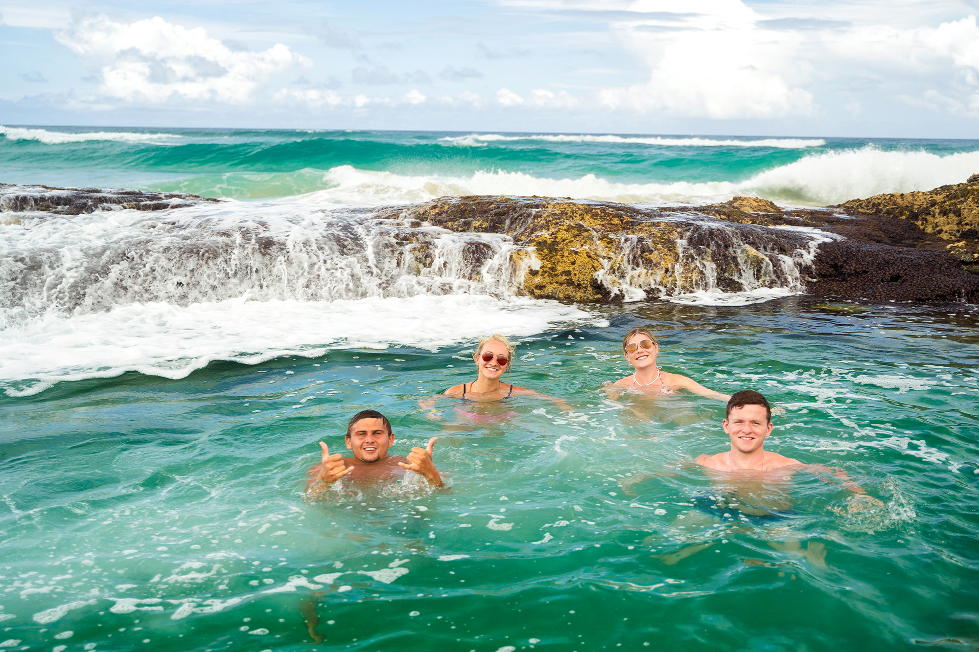 Meisje bij de Sydney Harbour Bridge
